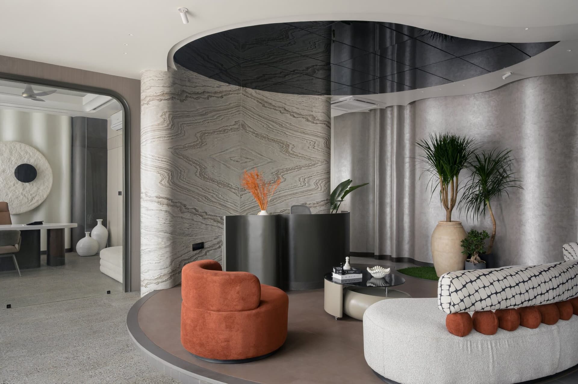 FOLDS: A Rooftop Office Defined by Flow and Fluidity