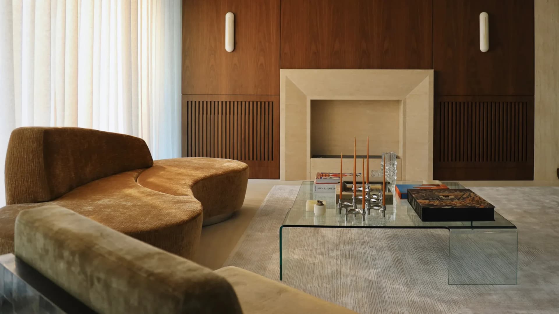 A Beirut Pied-à-Terre Where Architecture Becomes the Quiet Framework for a Life of Collecting