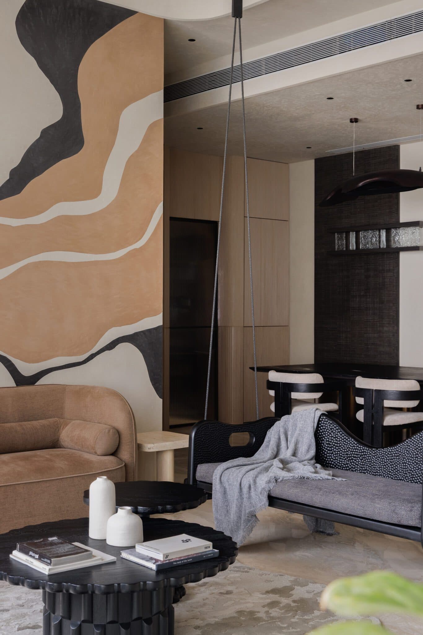 Beyond Beige: A Mumbai Apartment That Reinterprets the Quiet Luxury Formula