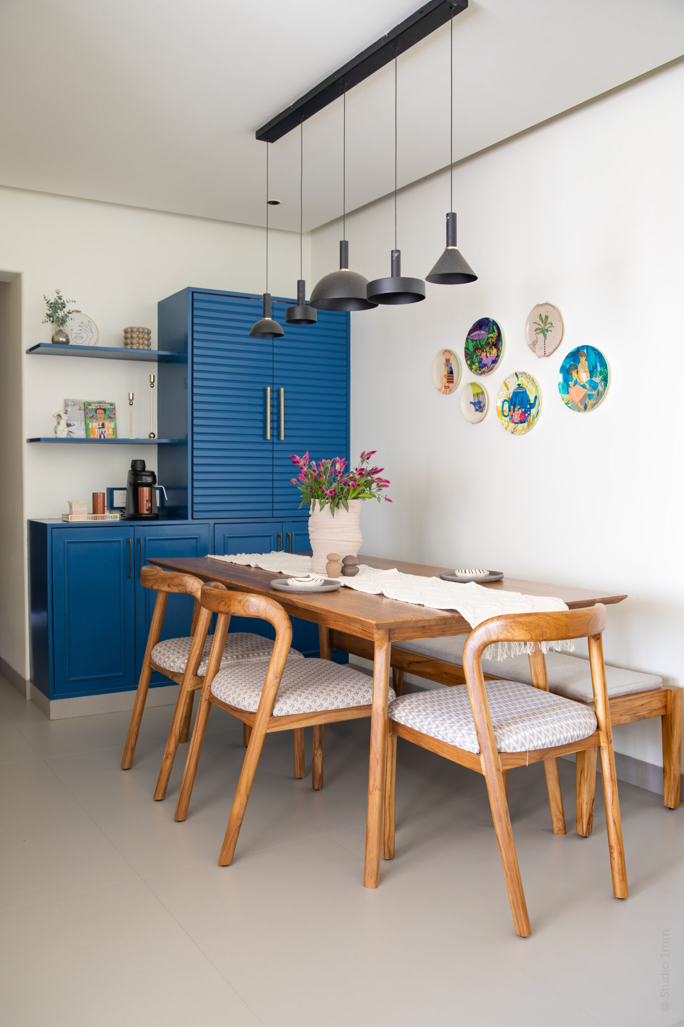 A perfect blend of modernity and comfort – This Mumbai home, designed & styled by Studio 1mm is a chic and inviting haven — Studio 1mm, Powai, Mumbai