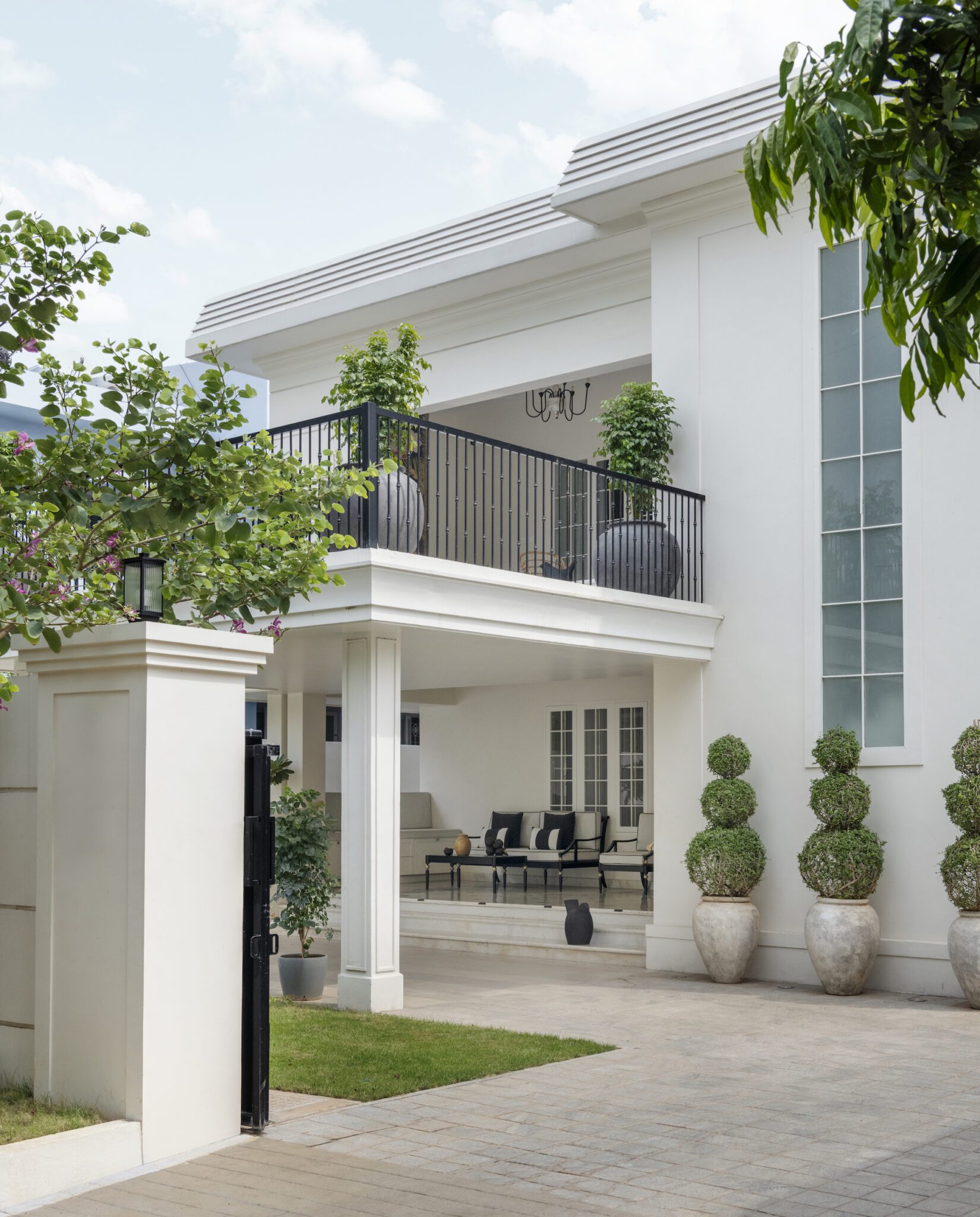 A Timeless Retreat: English Country Charm Meets Modern Elegance in Tirupur, Tamil Nadu —  Boketo Interior Concepts,   Tirupur, Tamil Nadu