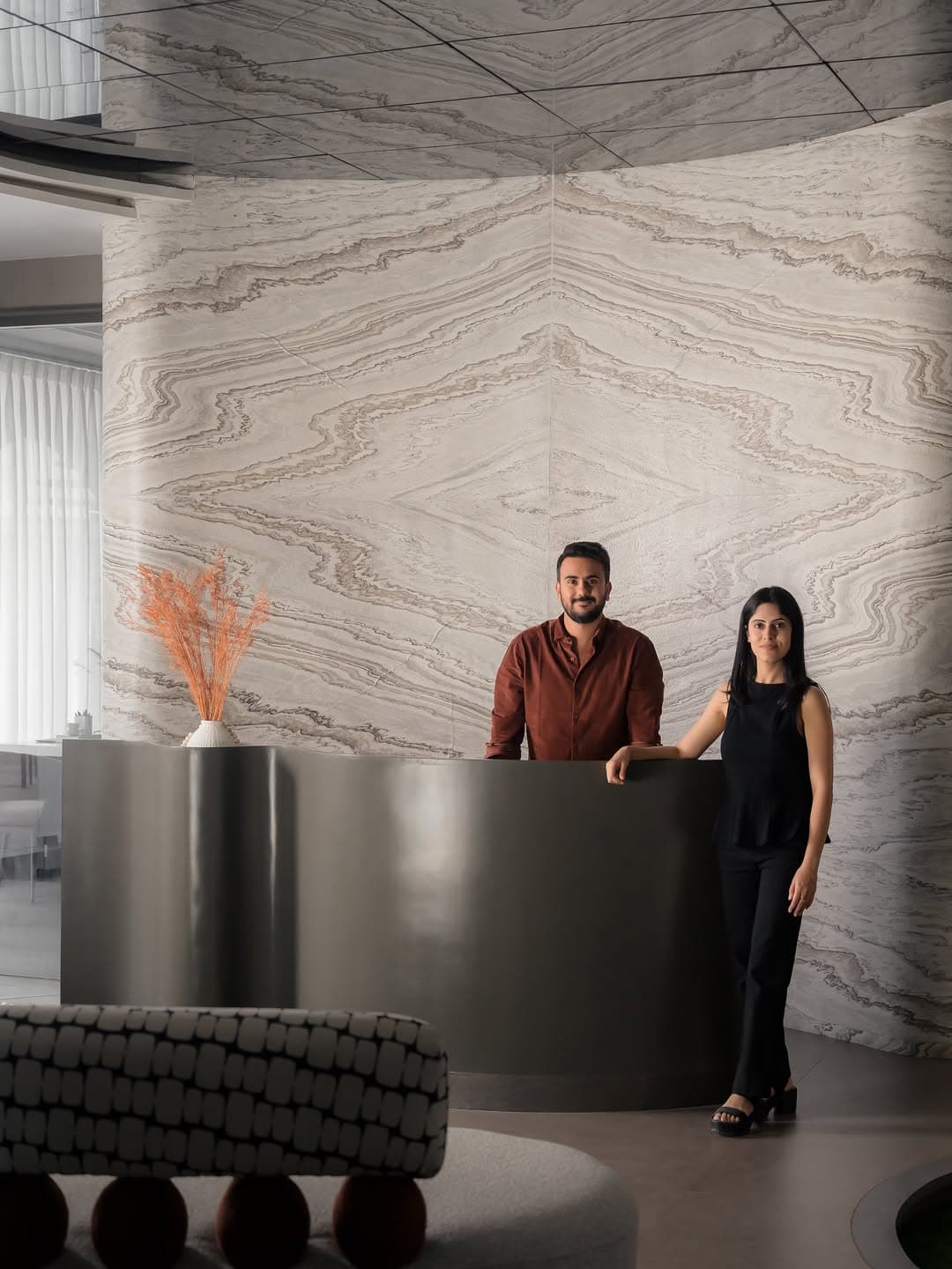 FOLDS by @jbdesigns_1208 reimagines the contemporary workplace through a language of fluid geometry, material restraint,…